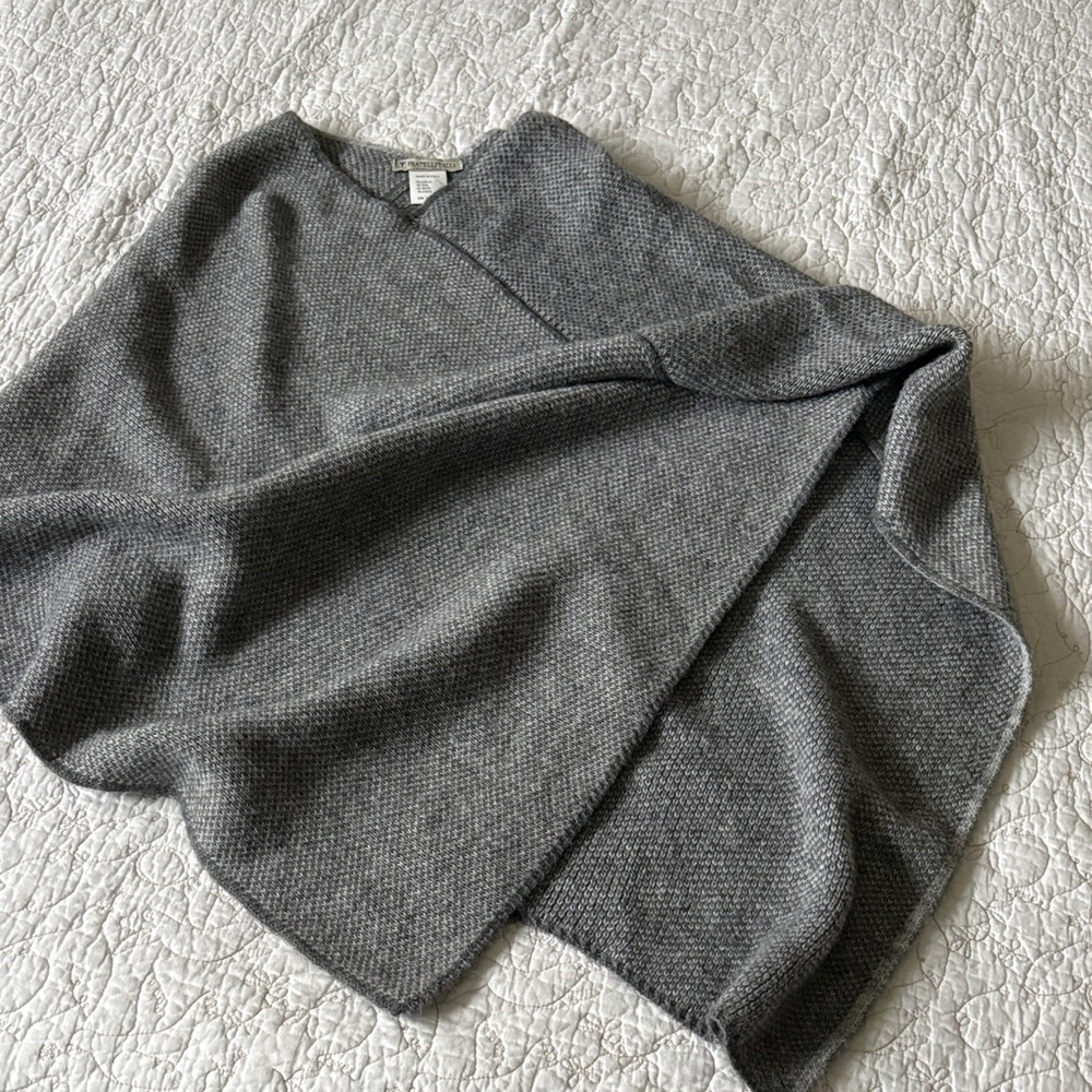 Wool/Alpaca blendGray Poncho
